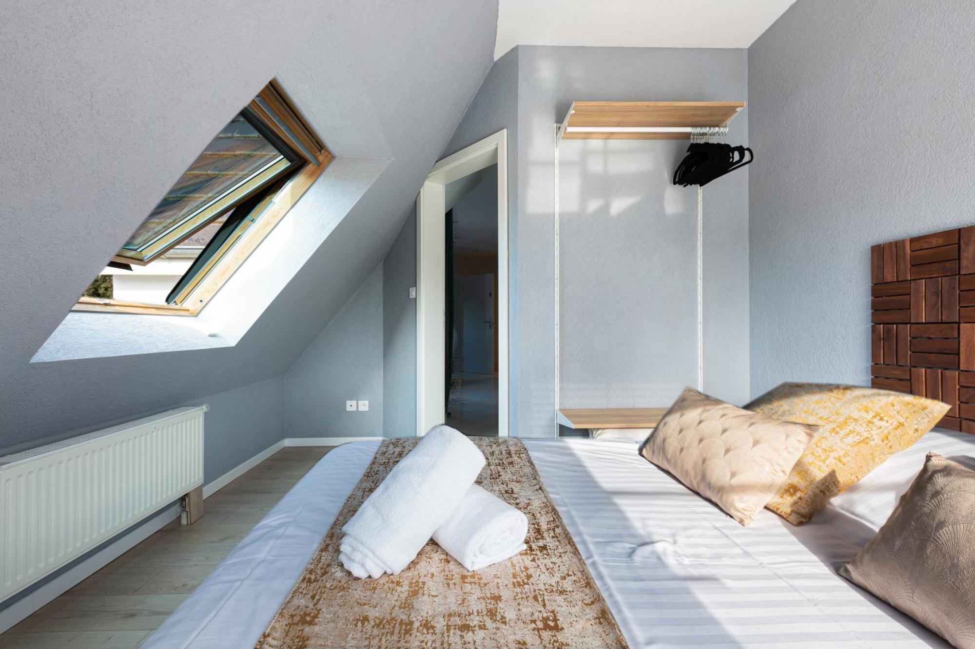 Ittenheim Gites Spa Strasbourg - Villa Ours - Spa Prive, Sauna, Borne D'Arcade, Babyfoot מראה חיצוני תמונה